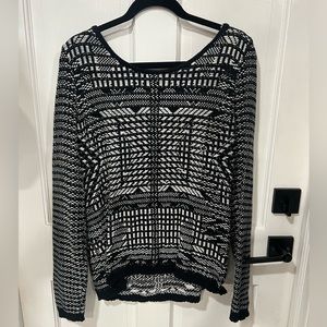 Gianni Bini Black and White Patterned Sweater